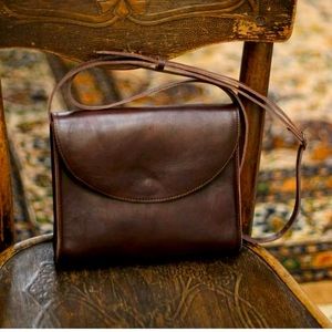 Vintage Leather Crossbody Bag. Minimalist. Chocolate Brown